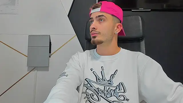 BrandonTate live sex cam