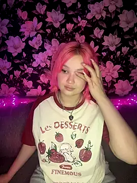 FreyaPink's cam snapshot