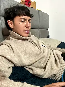 NaytonFreeman live sex cam