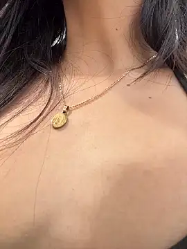 Ema_azel live sex cam