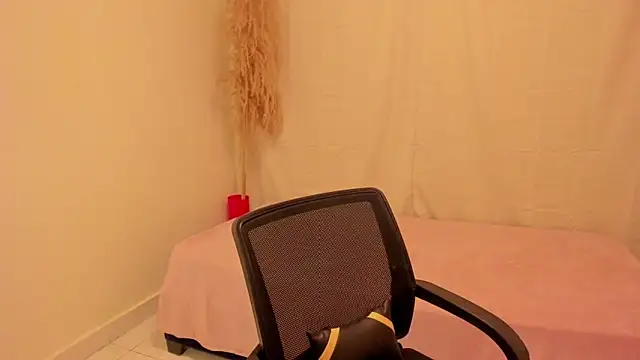 elmasmas01 live sex cam