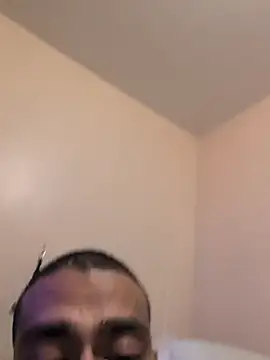 Cnutt310 live sex cam