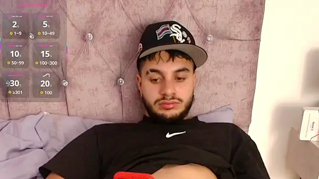 Amadeo_Wild live sex cam