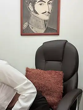 _Bella-Office1 live sex cam