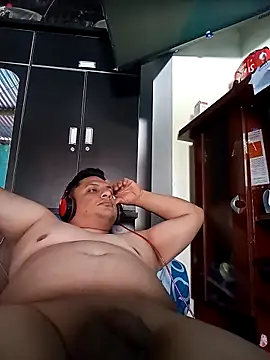 WIlGar1993 live sex cam