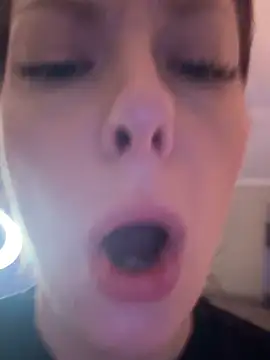 RussianGirls_'s cam snapshot