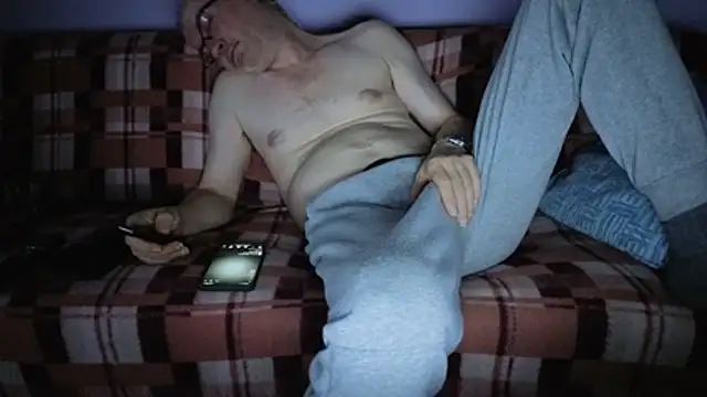 loverboyxxx69's cam snapshot