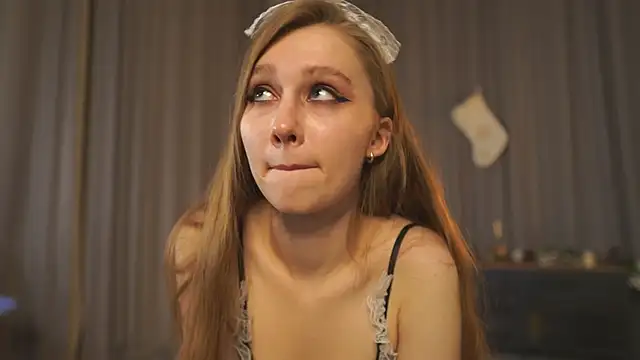 HollyOuk's cam snapshot