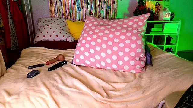 UrSexyMilf live sex cam