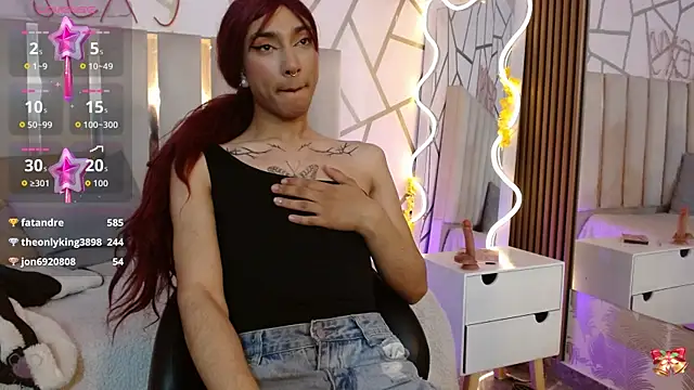 CYRUS_TAY live sex cam