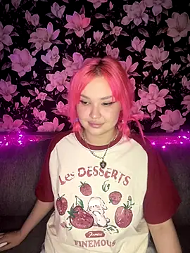 FreyaPink's cam snapshot