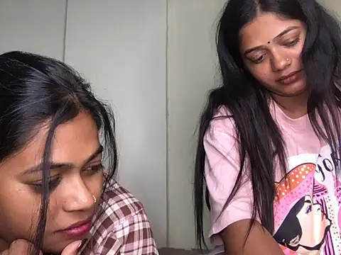 HoleyCoupon's cam snapshot