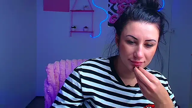 Loren_Moa's cam snapshot