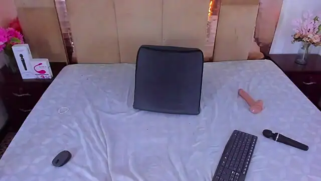 LizBrook live sex cam