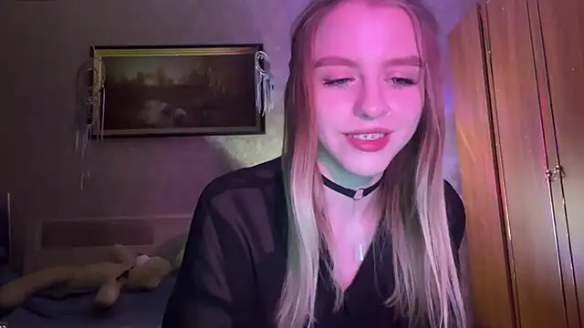 AzoticBasics live sex cam