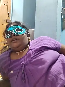 divyatamil143's cam snapshot