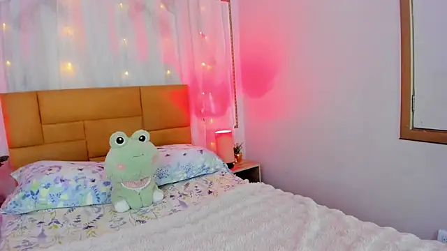 SlowDesire's cam snapshot