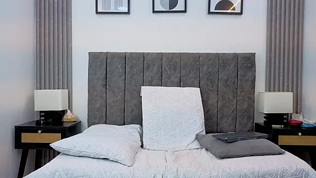 Luciana_Ortiz1 live sex cam