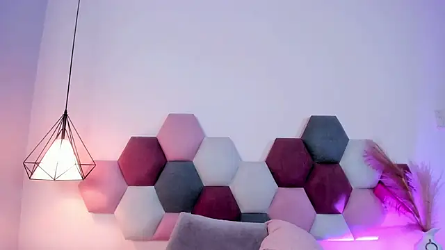 EloiseQuinn's cam snapshot