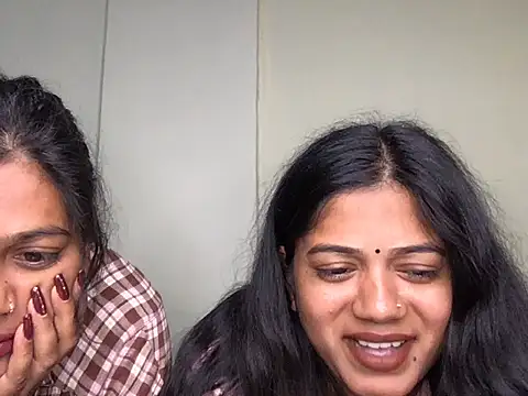 HoleyCoupon's cam snapshot