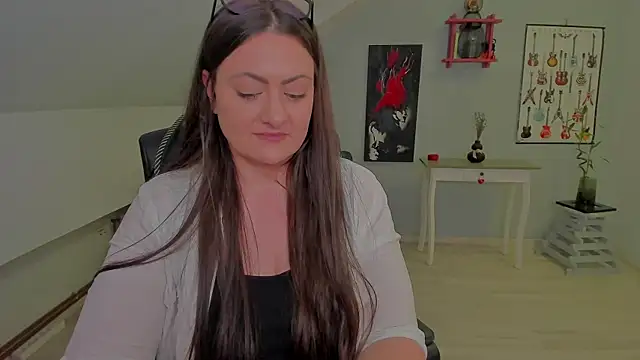 MistressDarrah's cam snapshot