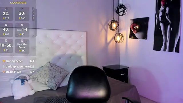 Nicollee_Heart's cam snapshot