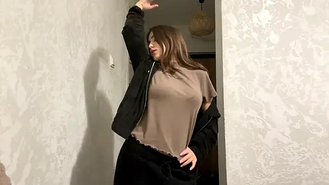 DeannaSuri's cam snapshot