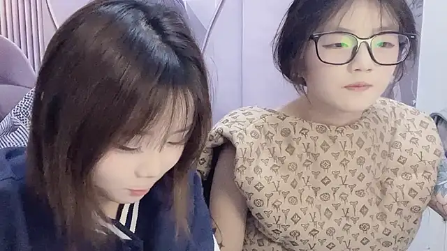 A-YIYI live sex cam
