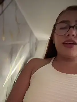 sara_calderon live sex cam