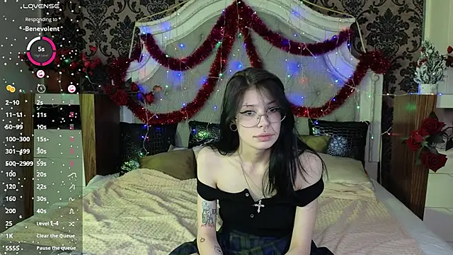 Nancy_Ward's cam snapshot