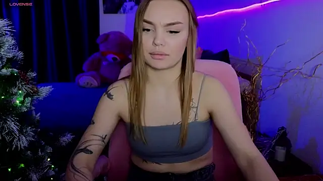 KitsyMoore's cam snapshot