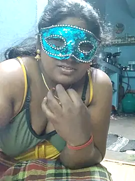 divyatamil143's cam snapshot