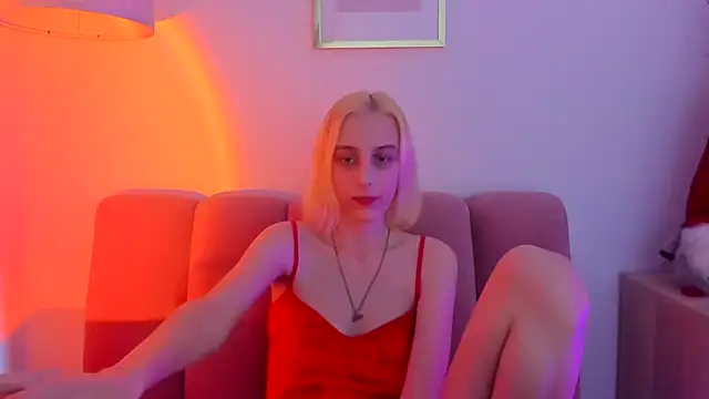 MiilaGlow's cam snapshot