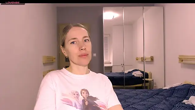 Javelinka's cam snapshot