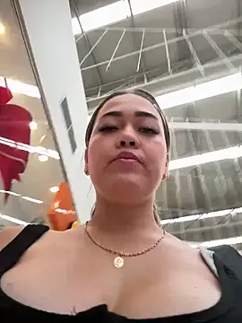 Danielavegax live sex cam