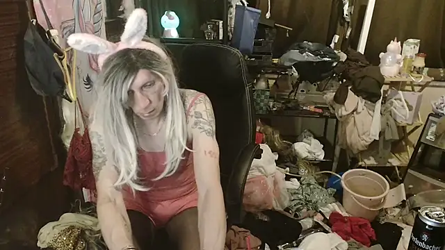 Ombeline1 live sex cam