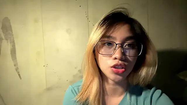 LenoraFrailey live sex cam