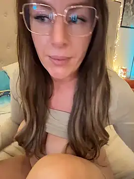 ChristinaSiemone live sex cam