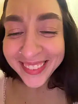 Holly_Play live sex cam