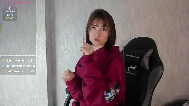 AriMonoban's cam snapshot