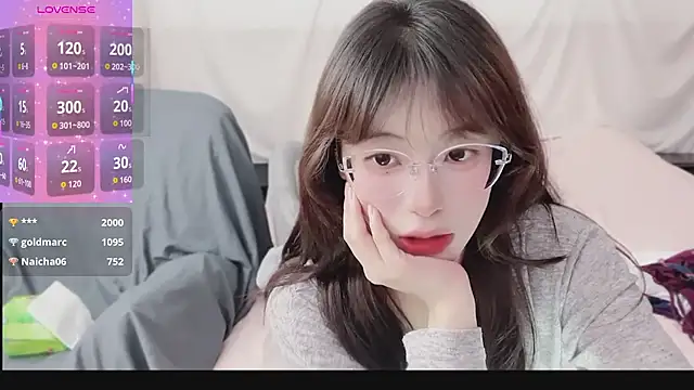 yuanbao_a's cam snapshot