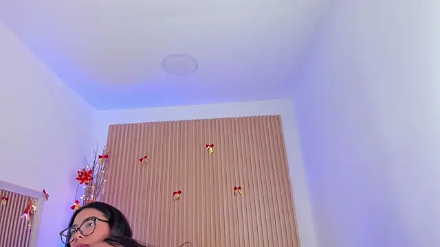 GenesisRuiz's cam snapshot