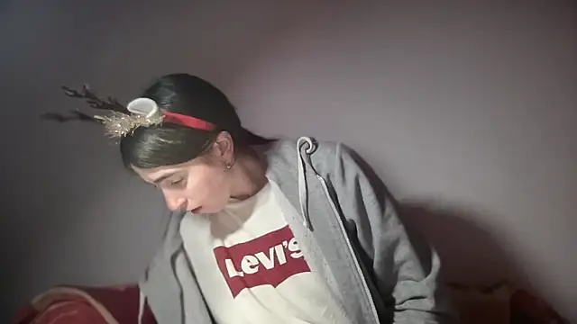 Aphr0ditee's cam snapshot