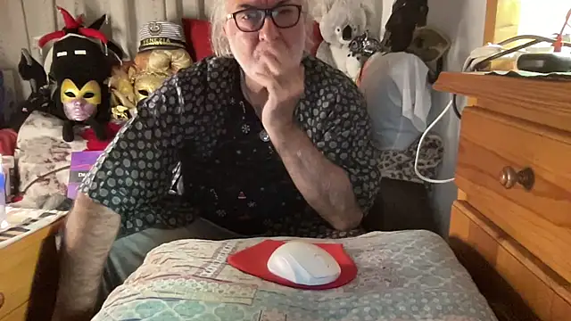 EroticVenetian live sex cam