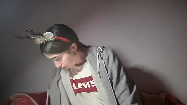 Aphr0ditee's cam snapshot