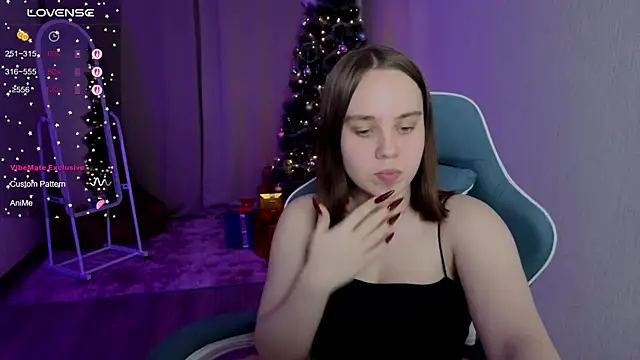 lunalyna's cam snapshot