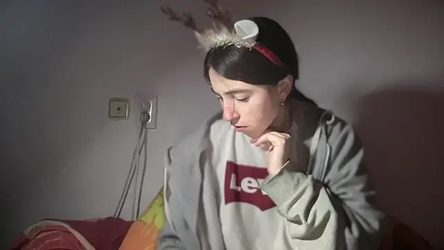 Aphr0ditee's cam snapshot