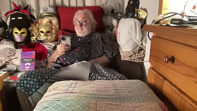 EroticVenetian live sex cam