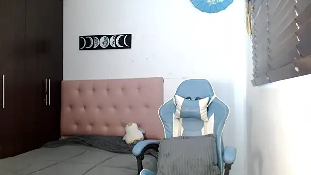 TokioStar's cam snapshot