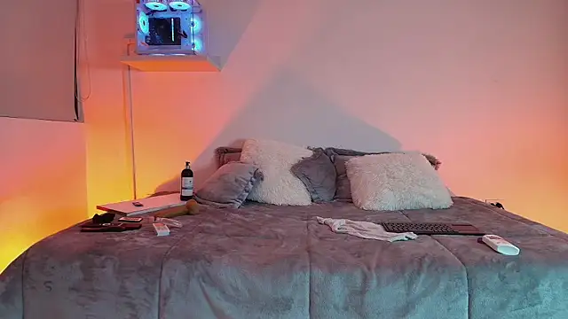 MiaaRose_'s cam snapshot